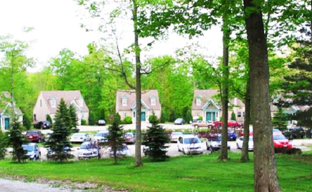 Spruce Hill Inn & Cottages مانسفيلد الغرفة الصورة