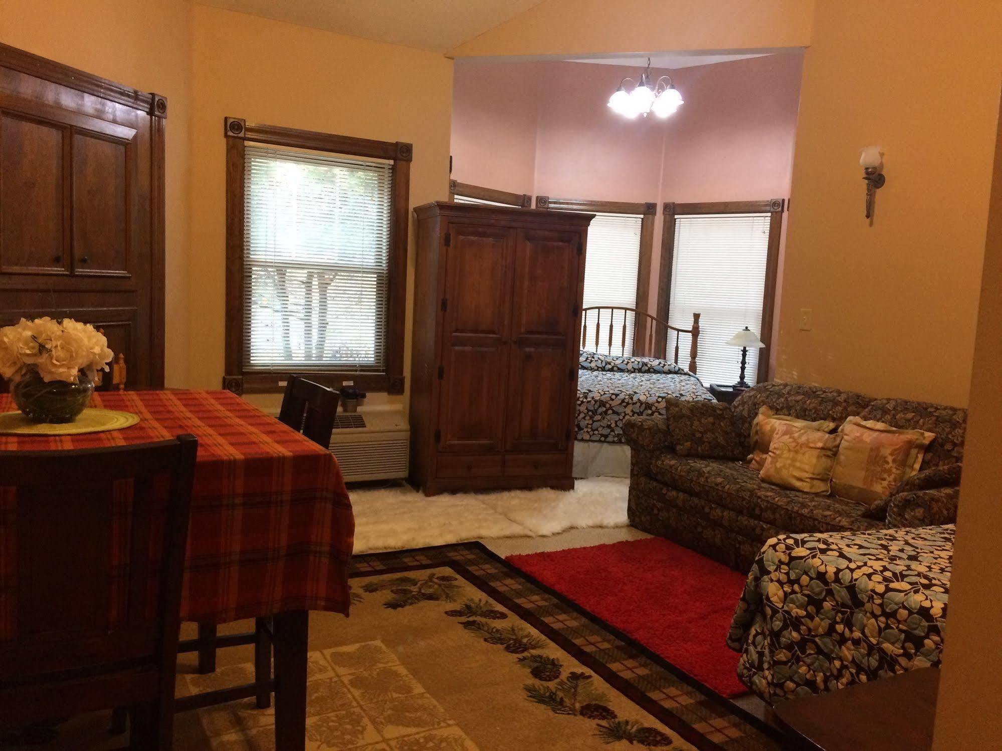 Spruce Hill Inn & Cottages مانسفيلد المظهر الخارجي الصورة